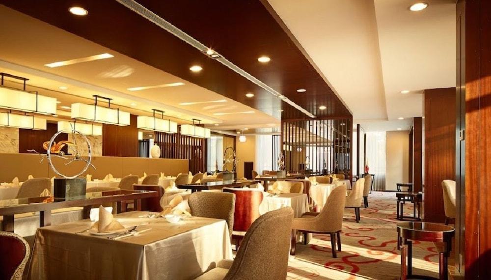 Beijing Hotel Минск Екстериор снимка The restaurant